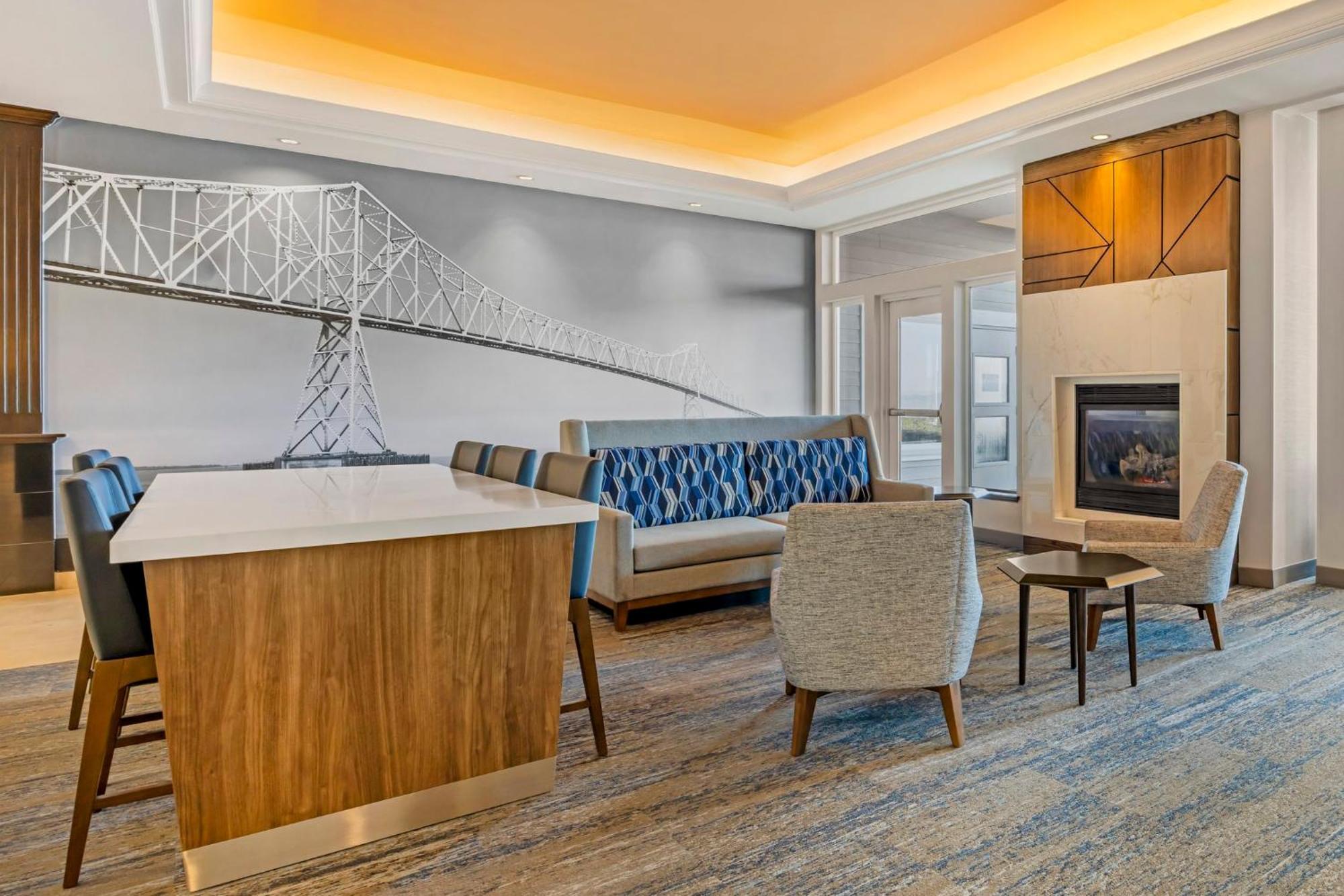 Holiday Inn Express Hotel & Suites Astoria By Ihg Exterior foto